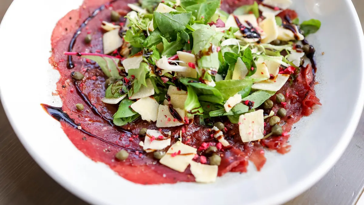 Carpaccio : non, à éviter pendant la grossesse